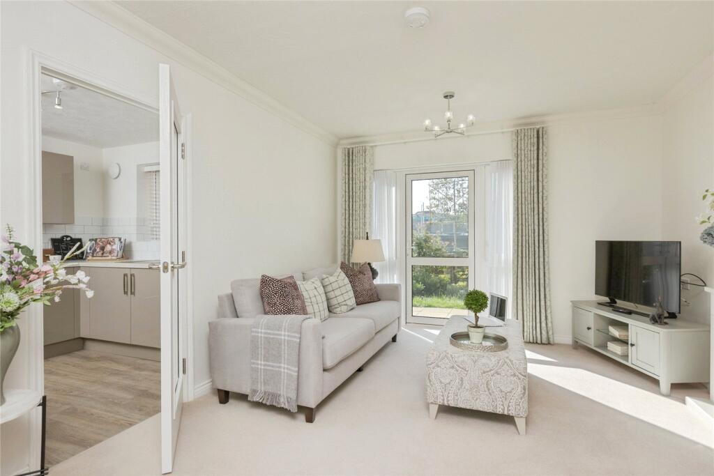 Birchwood Park Avenue, Swanley, Kent, BR8 photo 4