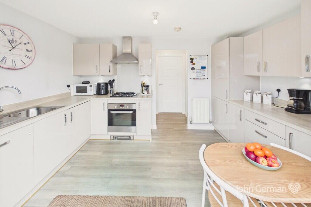 House in Rushcliffe, East Leake - More