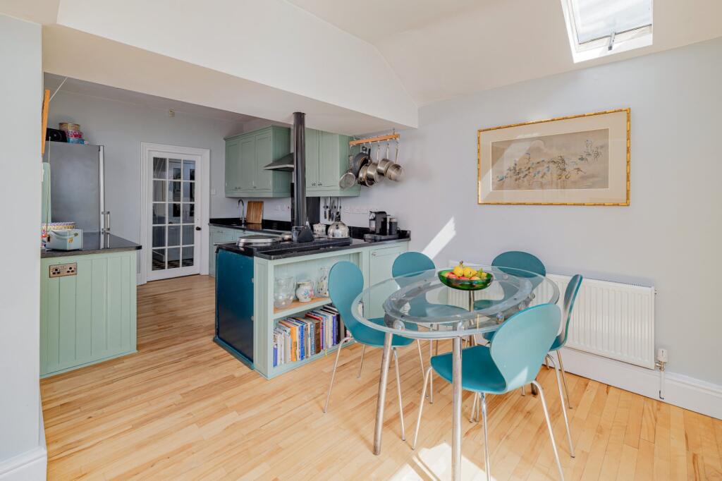 House in Shrewsbury, Shropshire - More