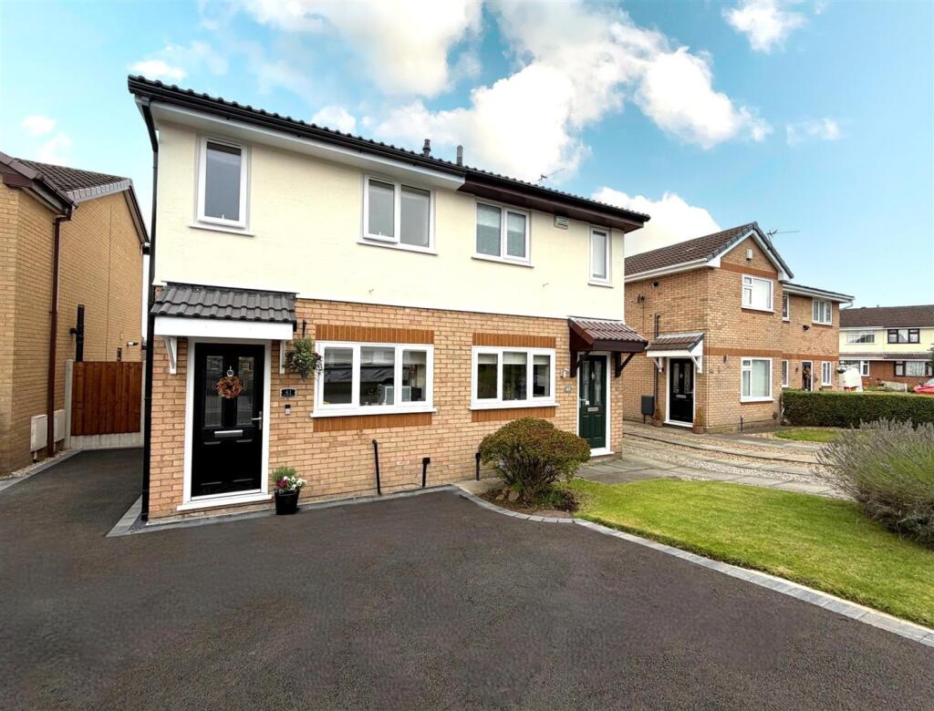 Main image of property: Wharfedale, Westhoughton, Bolton