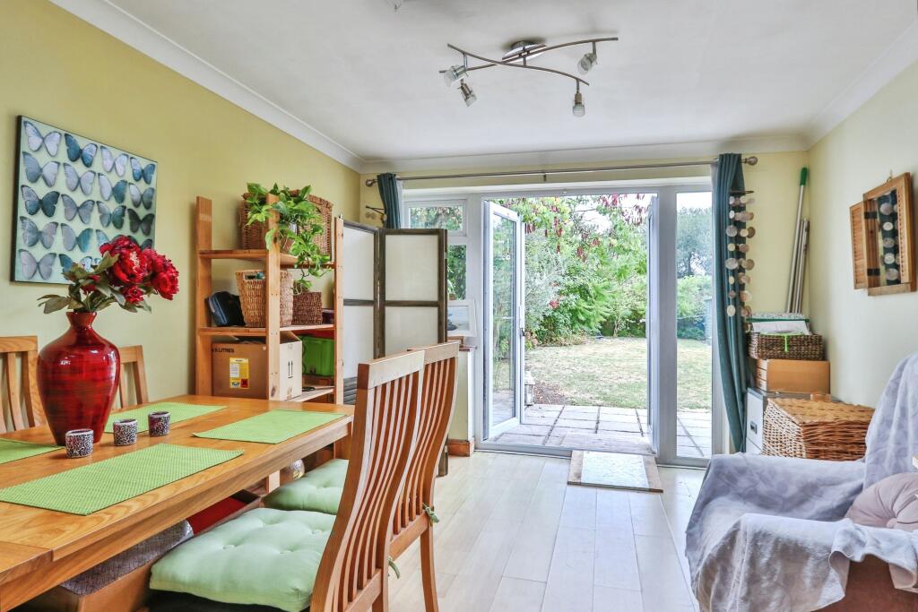 Fleets Lane, Poole, BH15 photo 5