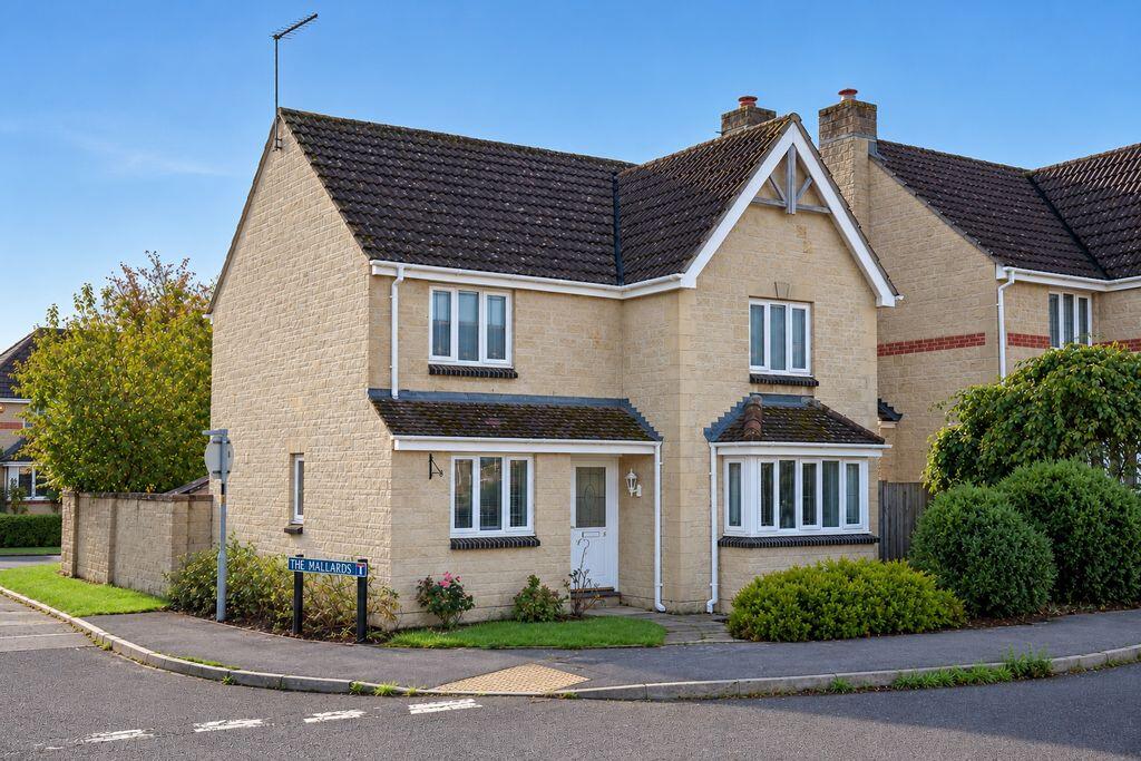 4-bed detached on The Mallards, Tisbury, £500,000