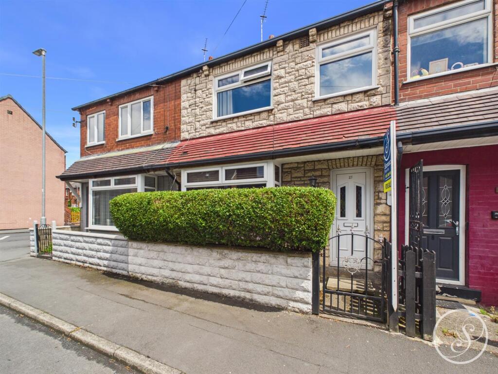 Main image of property: Dawlish Mount, Leeds