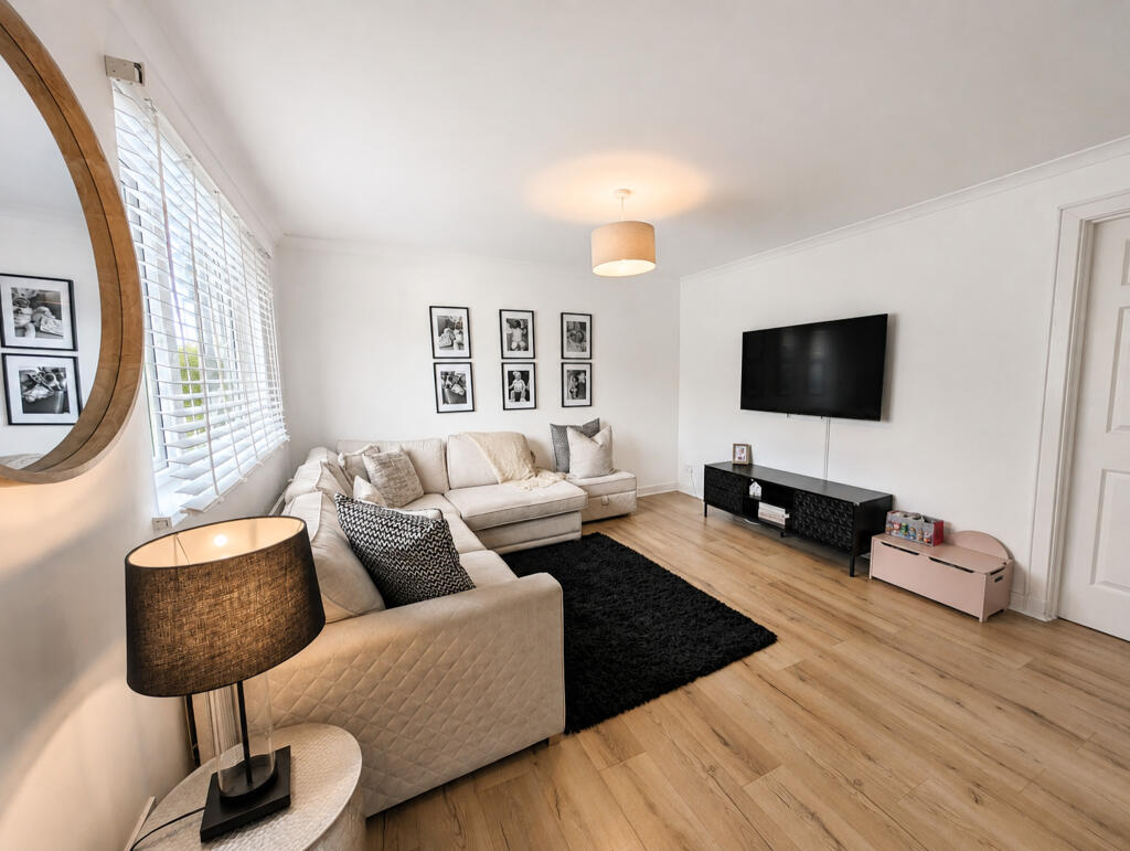 House in Kilmarnock - View 2