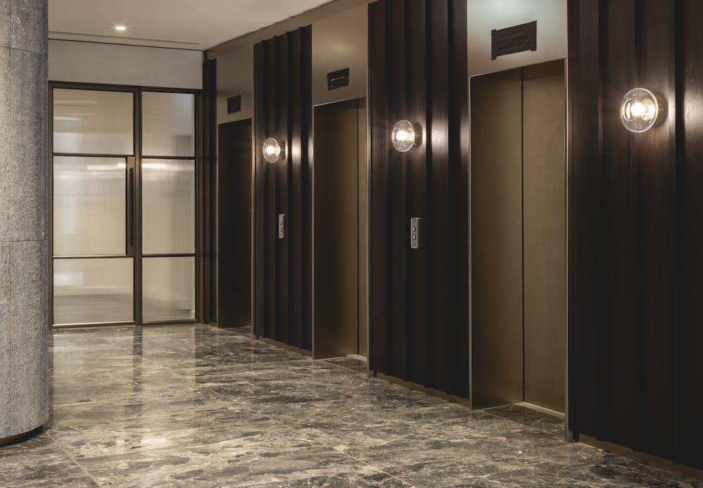 45 Pall Mall Lifts.jpg