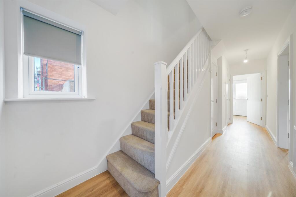 House in Northampton - View 5