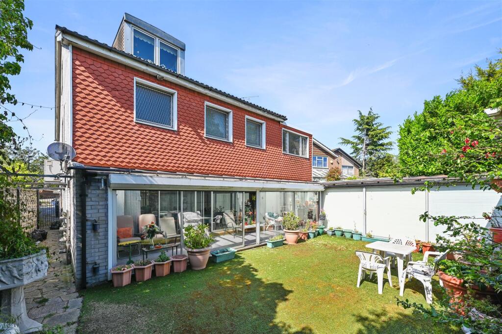 Hanger Vale Lane, Ealing - View 4