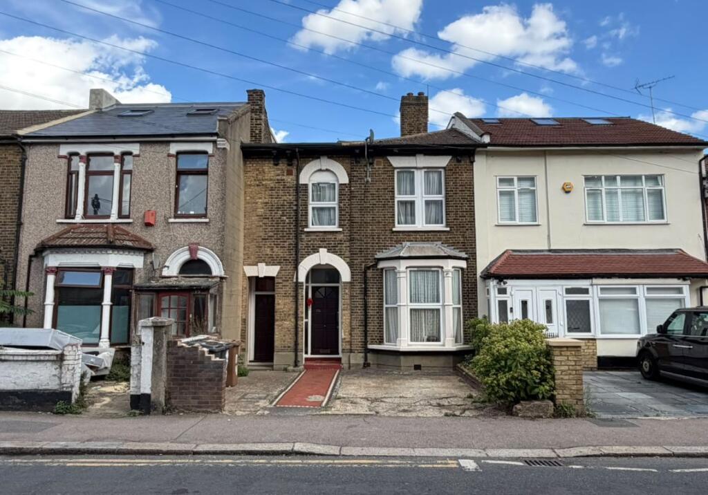 Main image of property: 17B Oliver Road, Waltham Forest, London, E10 5JY