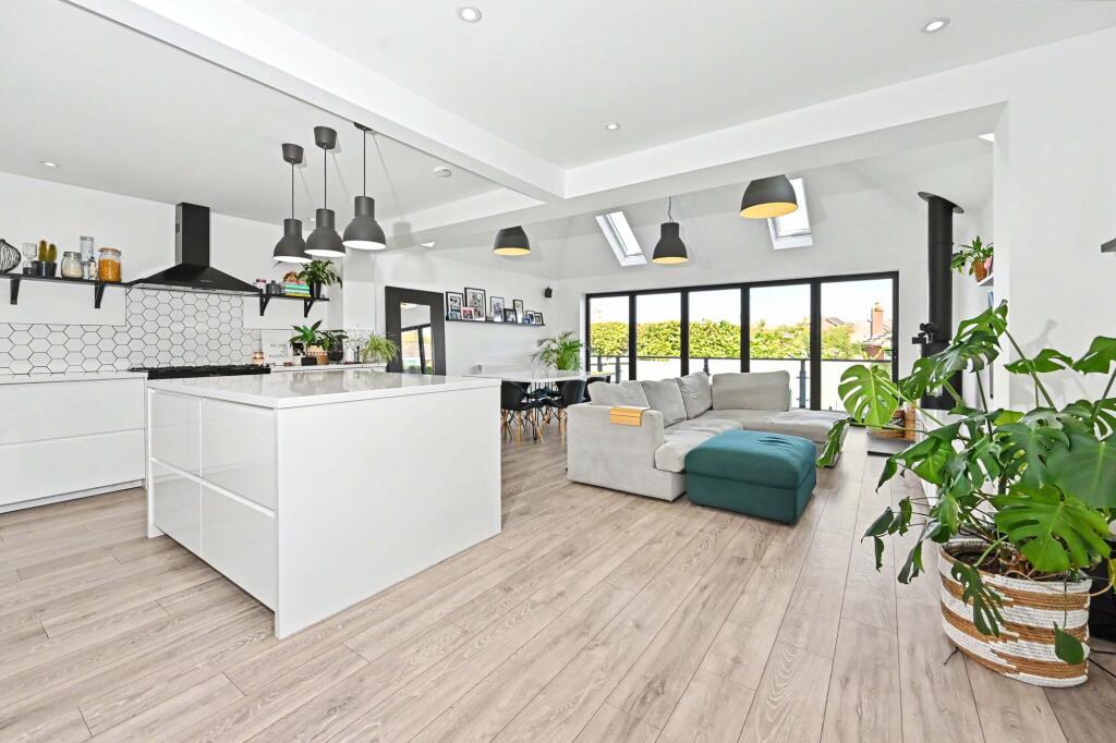 House in Stafford, Eccleshall - View 3