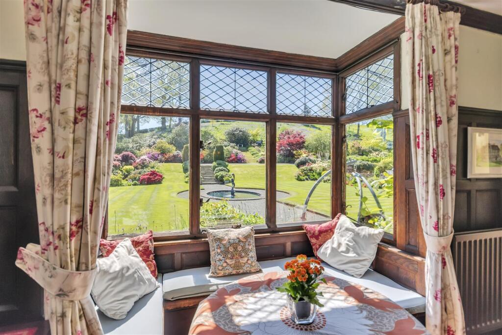 House in Westbury, Vron Gate - View 5