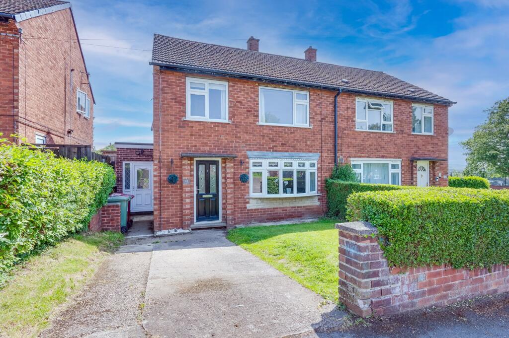 Main image of property: The Avenue, Dronfield, S18