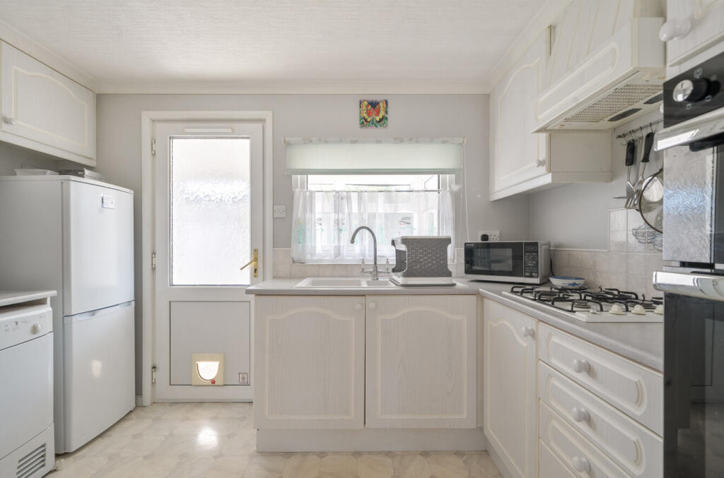 The Fairway, Willowbrook Park, Lancing, West Sussex, BN15 - View 5