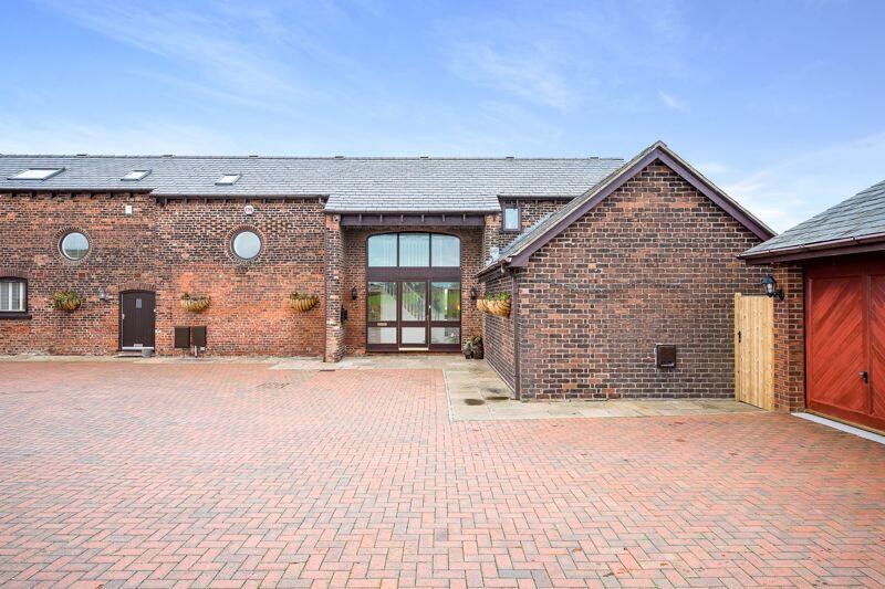 Hall Lane, Warrington photo 3
