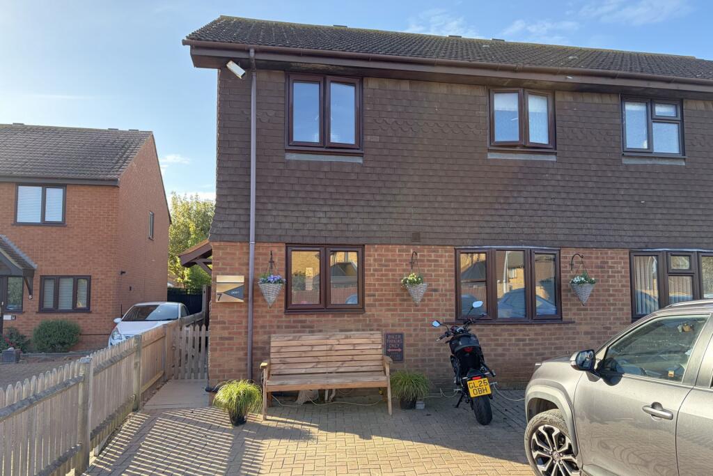3-bed semi-detached on Courtenay Road, Deal, CT14, £335,000