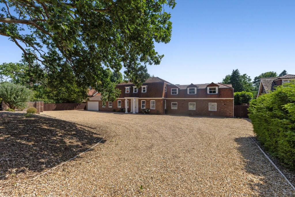 Reading Road, Eversley, RG27 - View 5