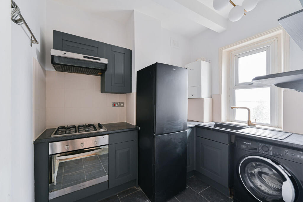 Apartment in London - View 5