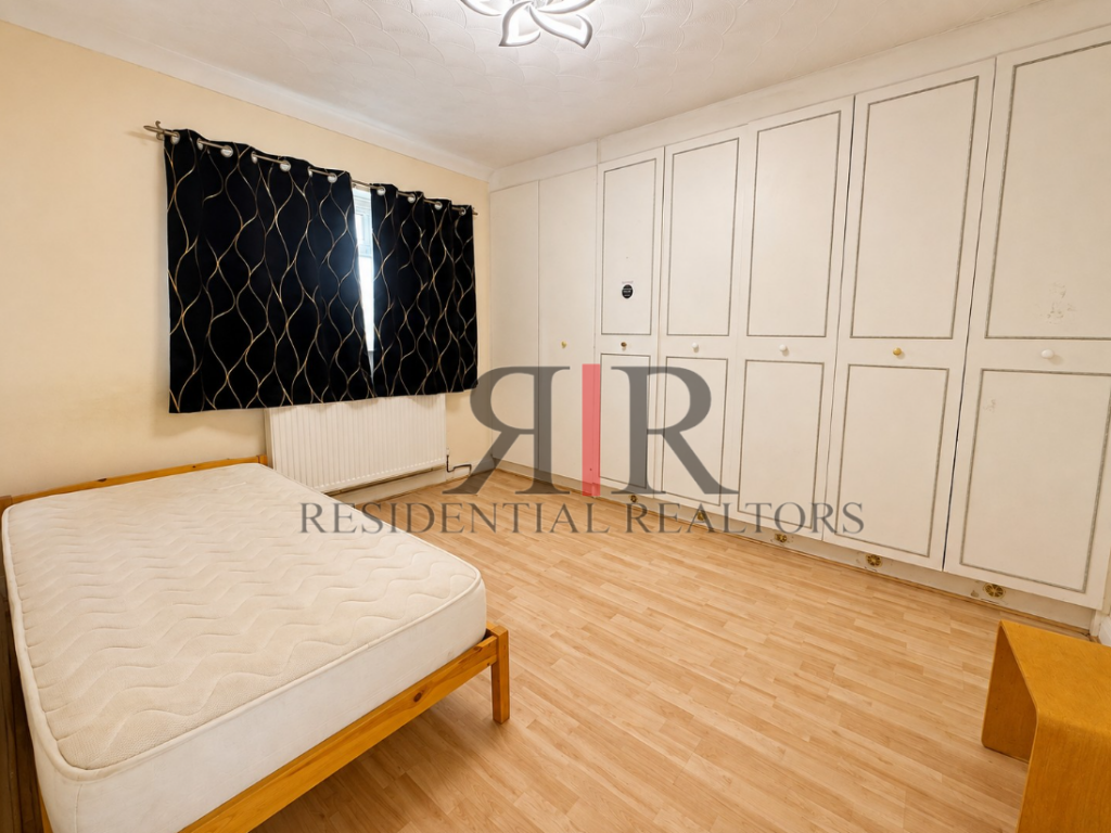 House in Ilford - View 5