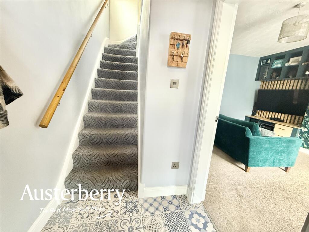 House in Stoke-on-Trent - More