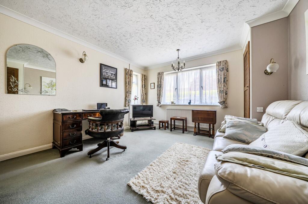 Willowhale Avenue, Aldwick, PO21 - More