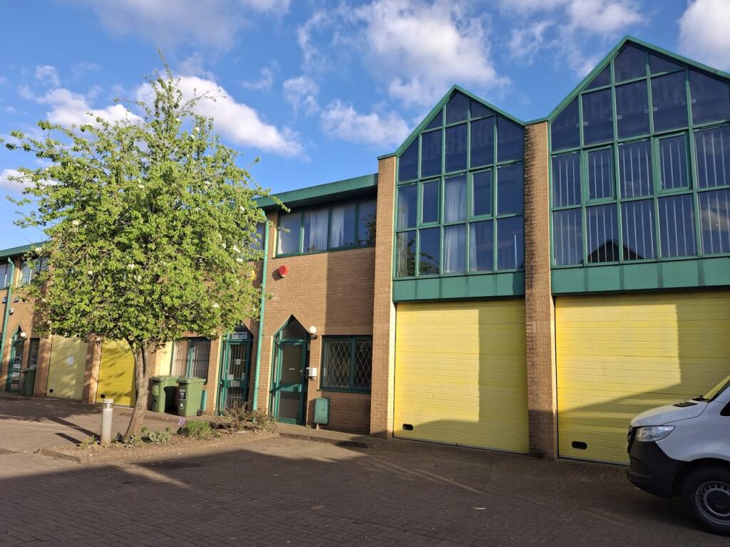 Main image of property: Unit 6, Brickfields Industrial Park, Brickfields Industrial Park, Bracknell, RG12 1NQ