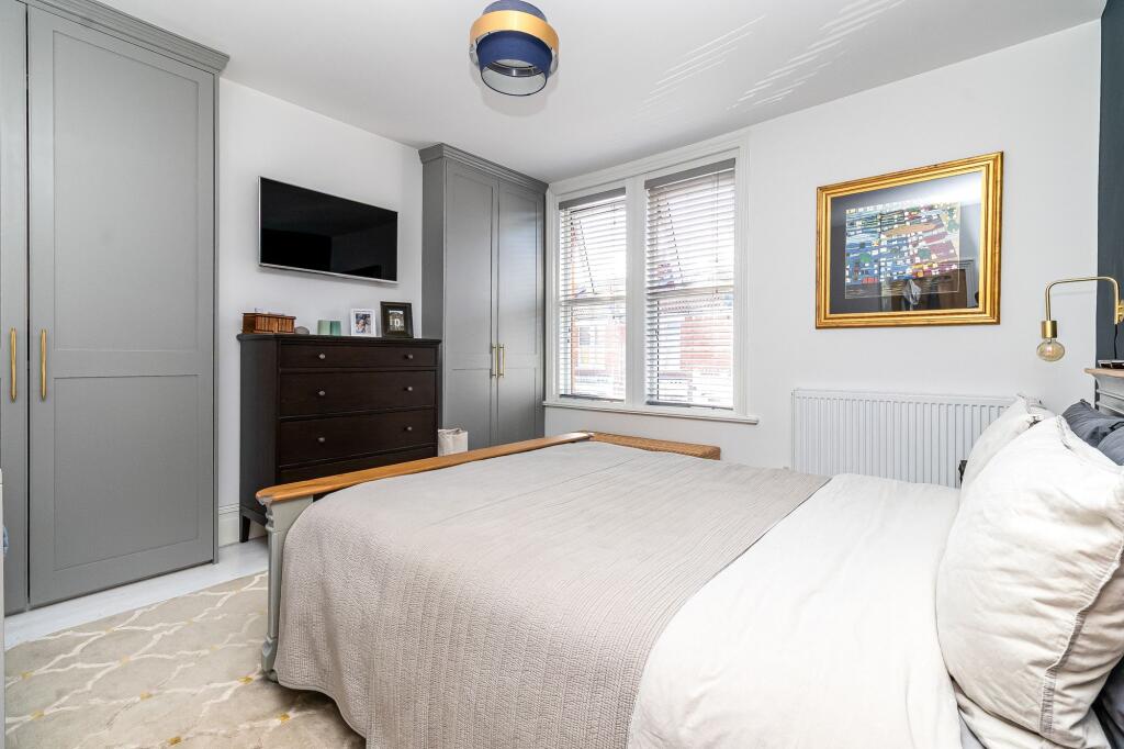 House in Portsmouth - View 4