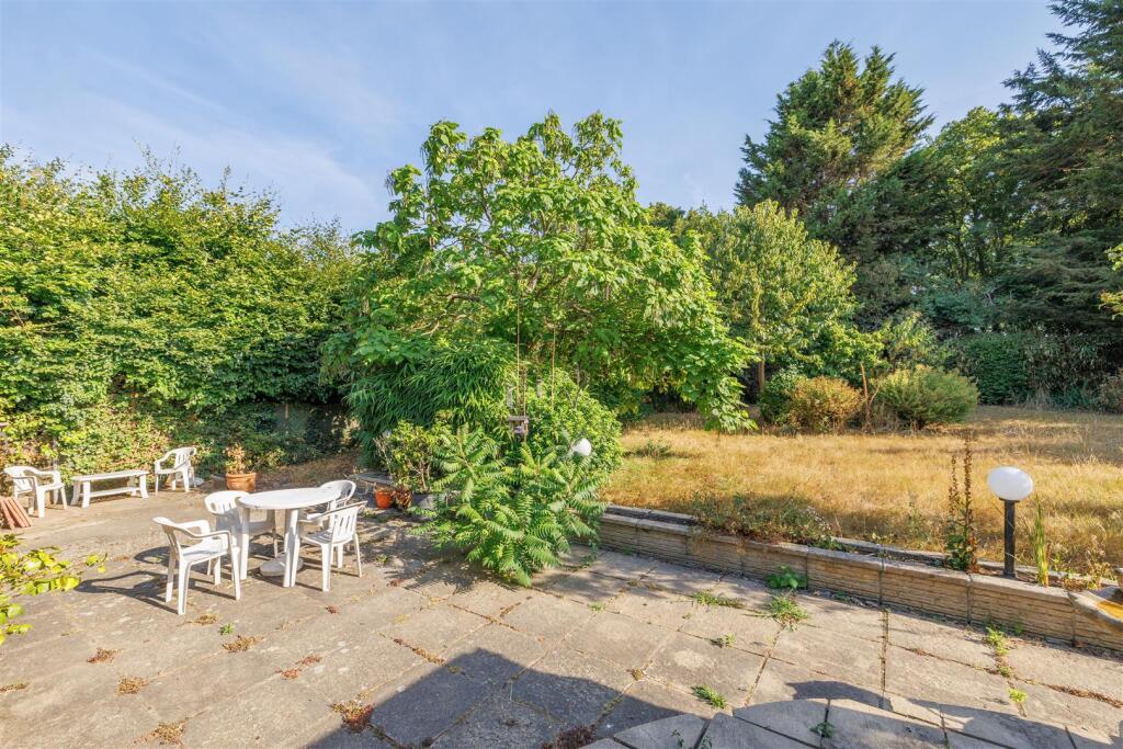 House in East Suffolk, North Cove - View 5