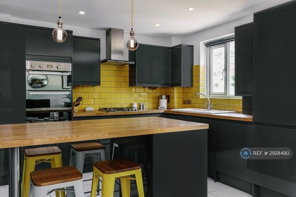 Main image of property: Bewley Court, London, SW2