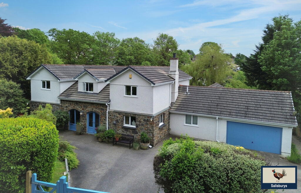 6-bed detached on Down Road, Tavistock, PL19, £975,000