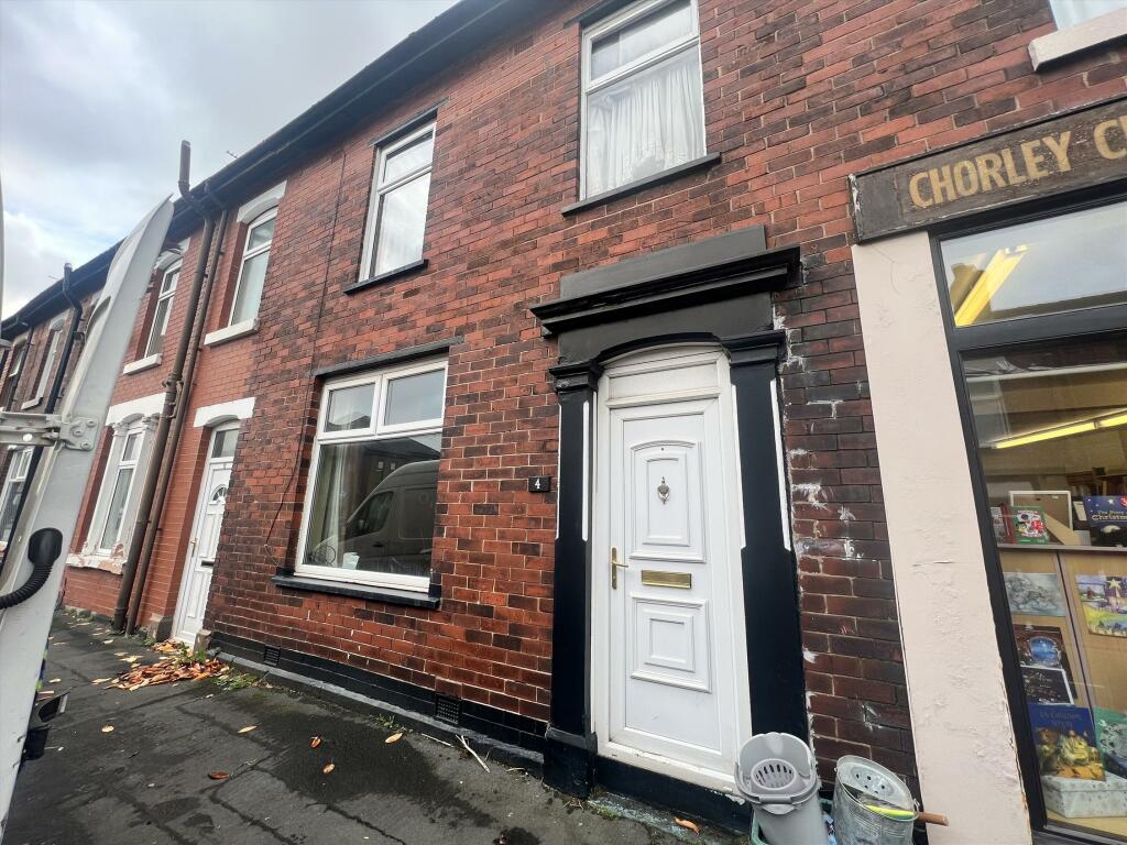 3-bed house on Avondale Road, Chorley, £70,000