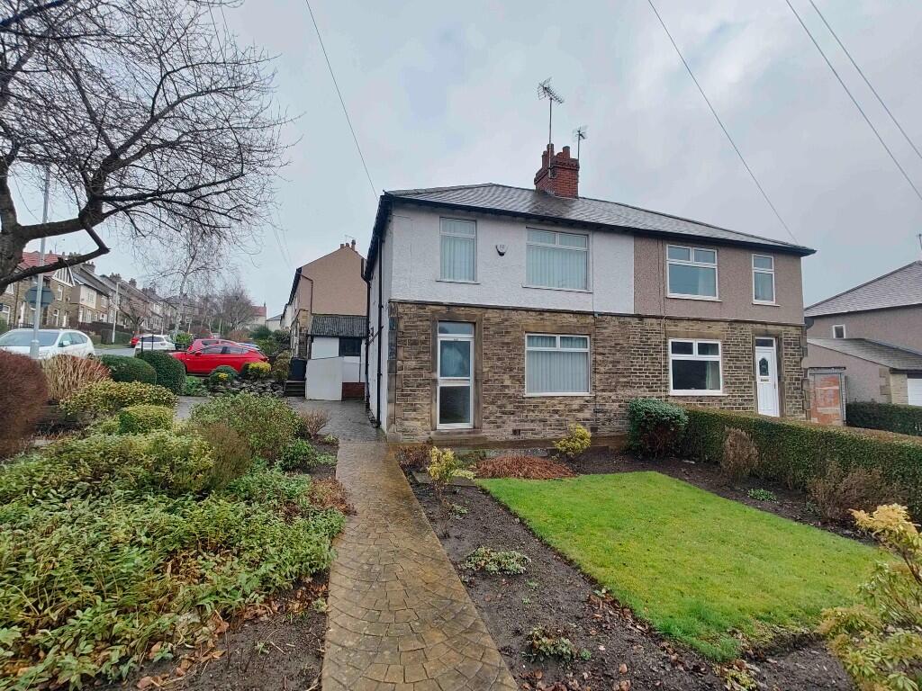 Main image of property: 460 Bradford Road, Bailiff Bridge, HD6 4EA
