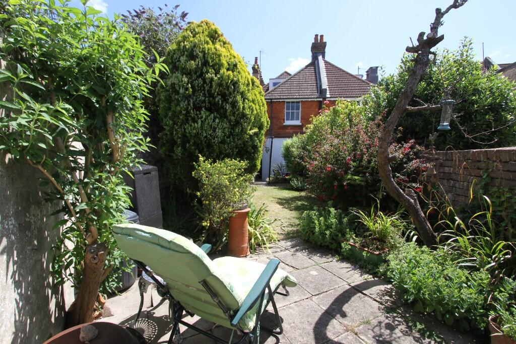 House in Eastbourne, East Sussex - View 3