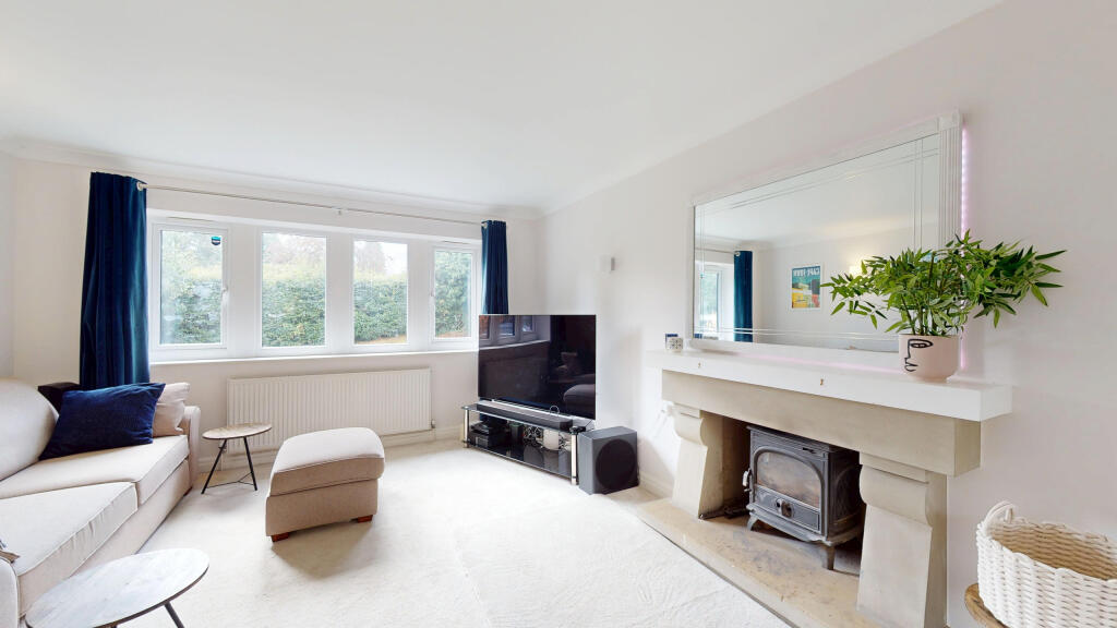 House in Leeds, Lawnswood, Adel - View 5