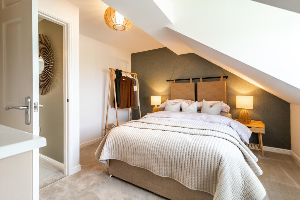 House in Ashfield, Sutton in Ashfield, Nottinghamshire - View 6