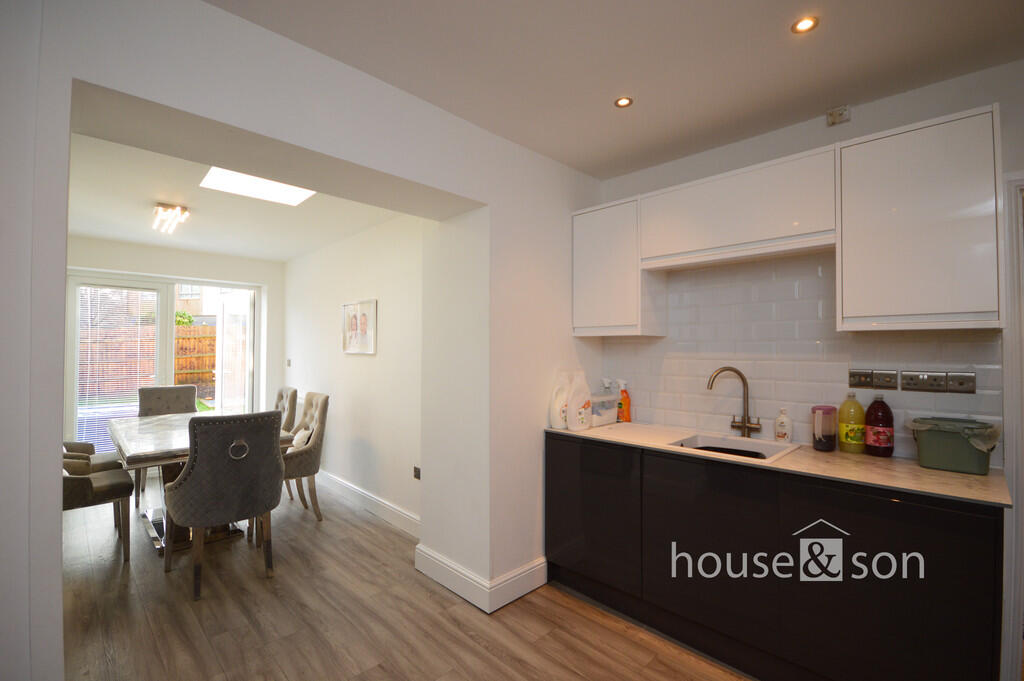 Andrews Close, Bournemouth photo 4
