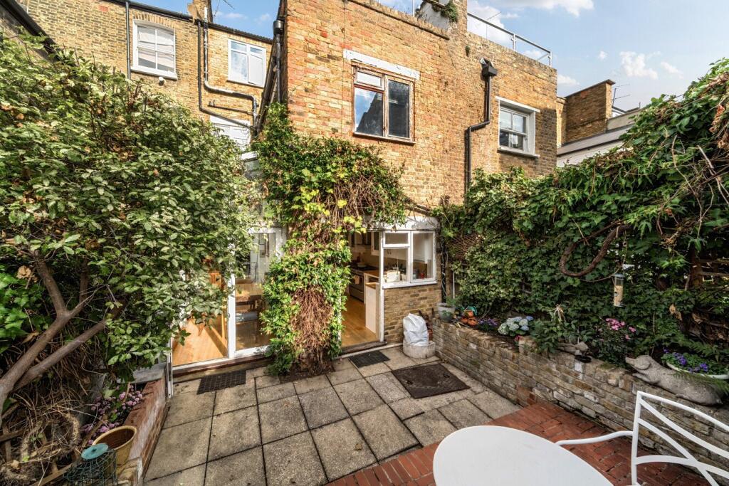 House in London - View 4