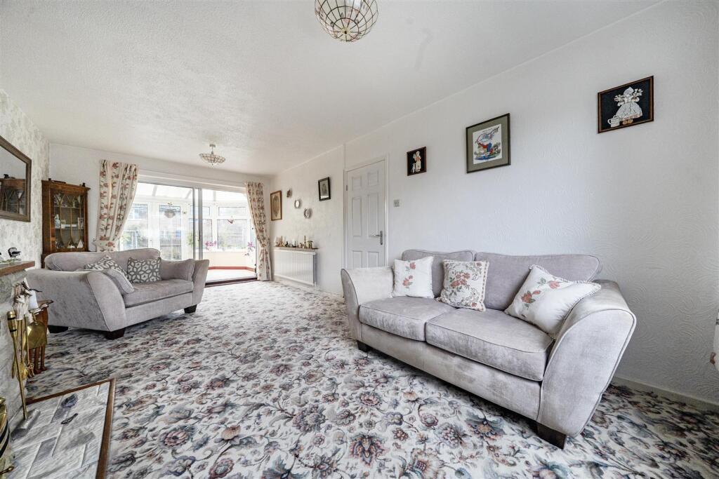 Vicarage Close Grove, Wantage, Oxfordshire OX12 photo 4
