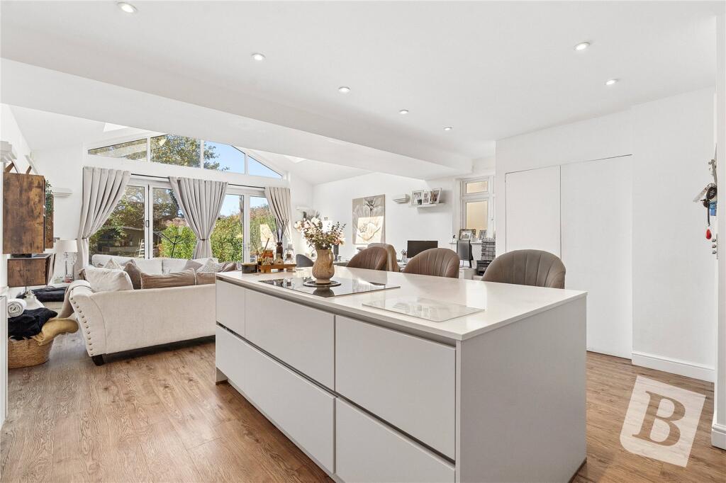 House in London - View 5