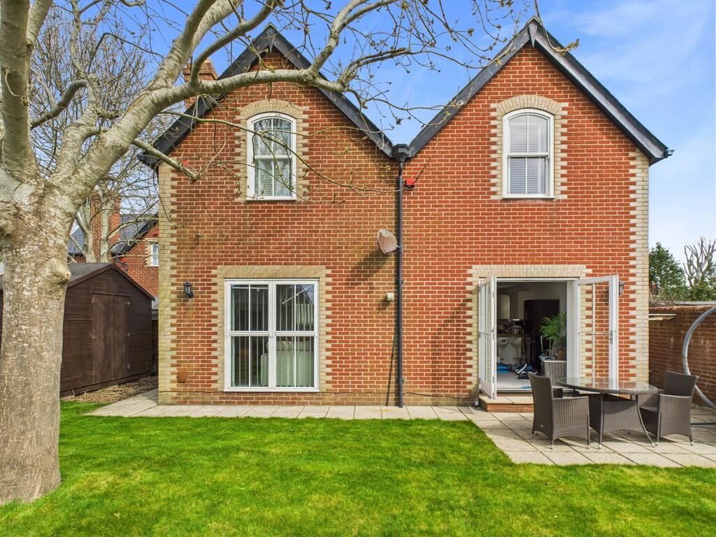 Main image of property: Oyster Cottage, Langstone Road