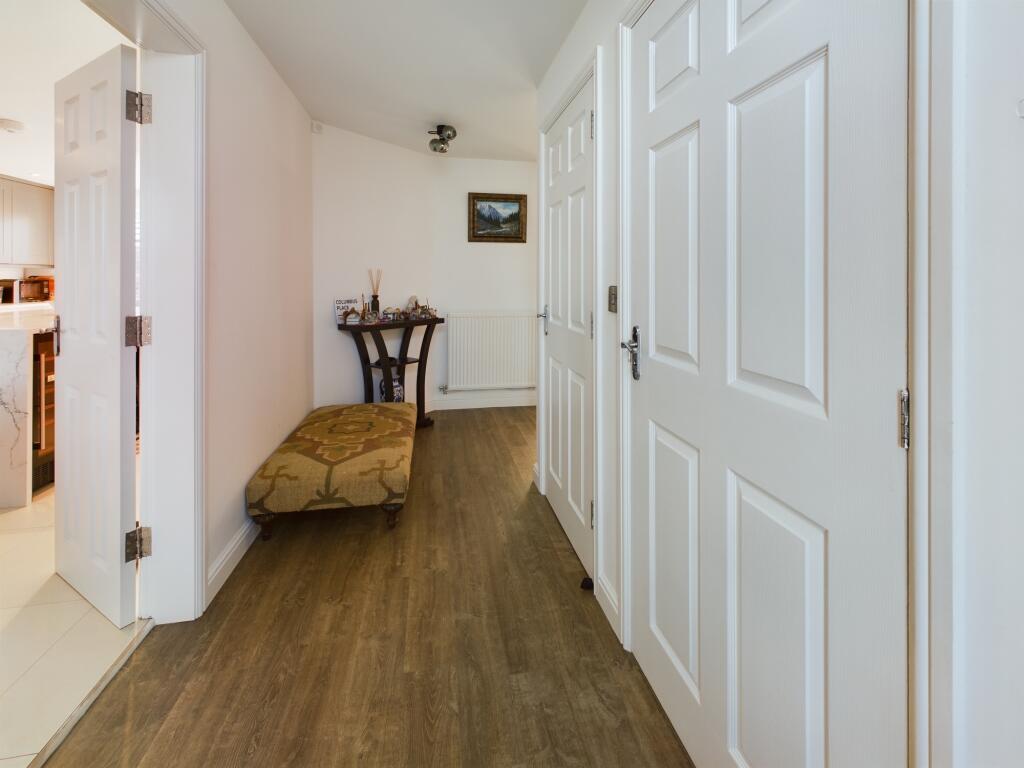 Jefferson Drive, Great Sankey, Warrington, WA5 photo 2