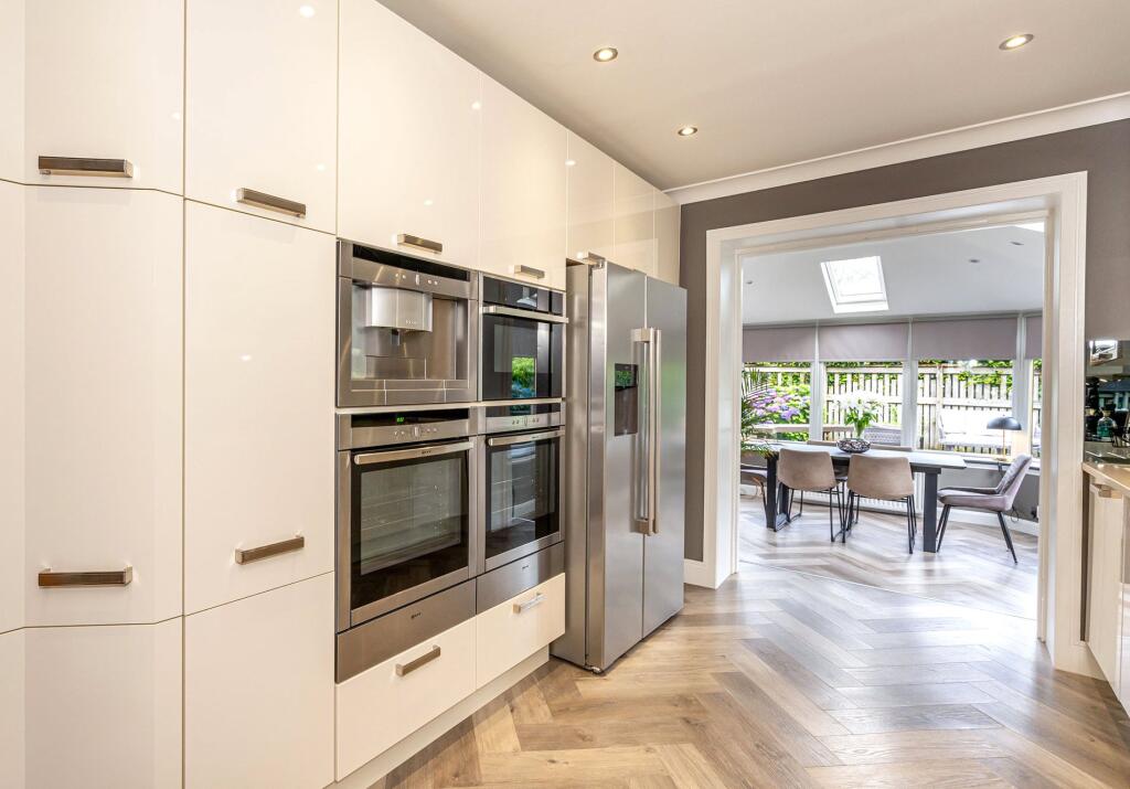 House in Newton Mearns, Ryelands, Westacres - More