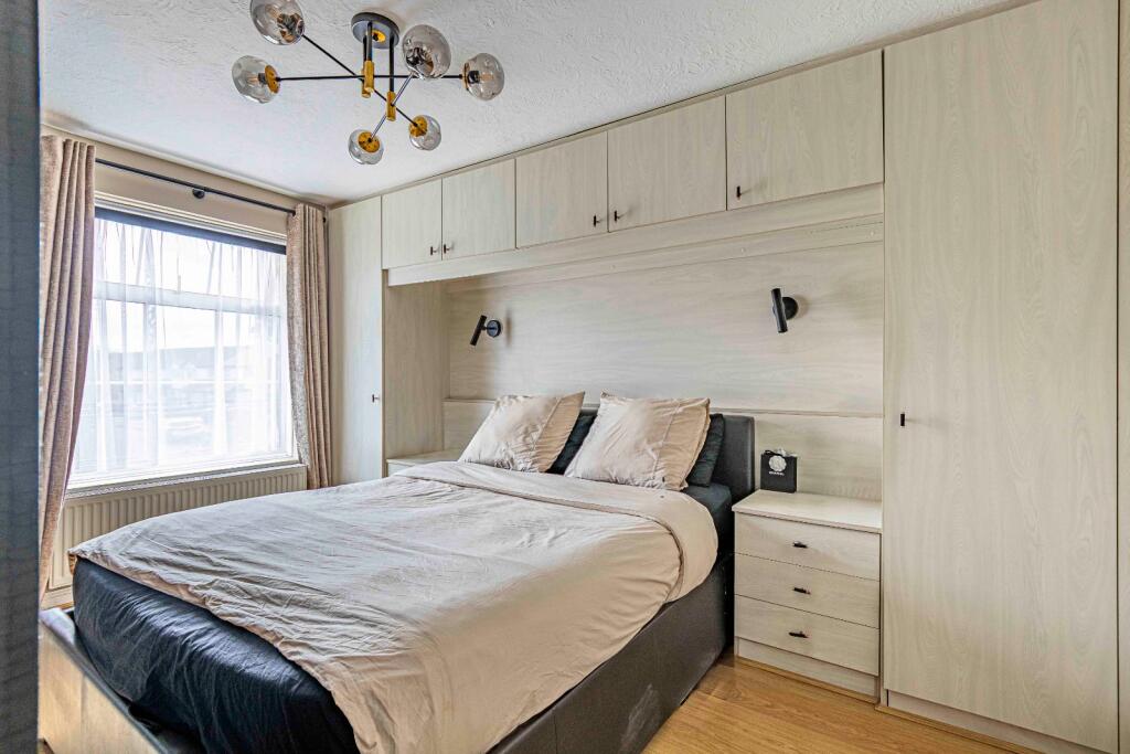 House in Hertsmere, Elstree and Borehamwood - View 5