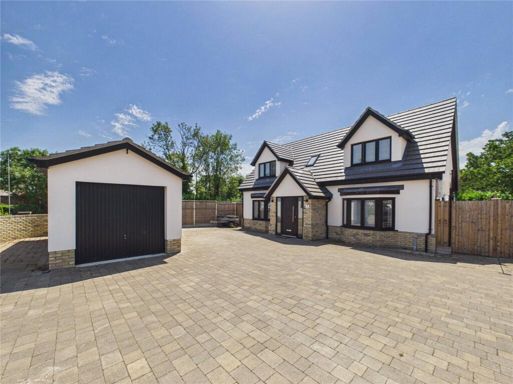 Main image of property: Fox Wood Chase, Ardleigh, Colchester, Essex, CO7