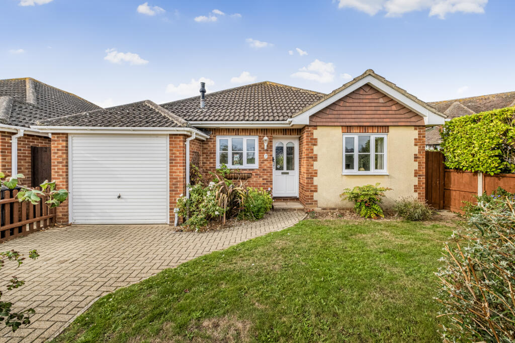 Main image of property: Sea Road, Milford on Sea, Lymington, Hampshire, SO41