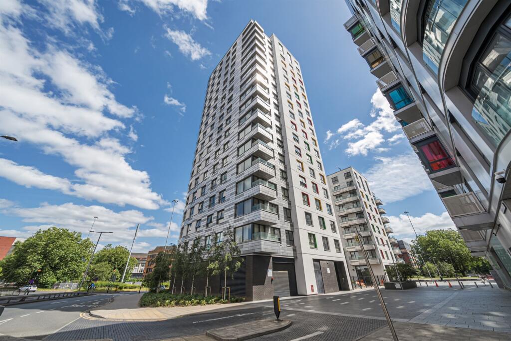 Main image of property: Hewitt, Alfred Street, Reading, RG1