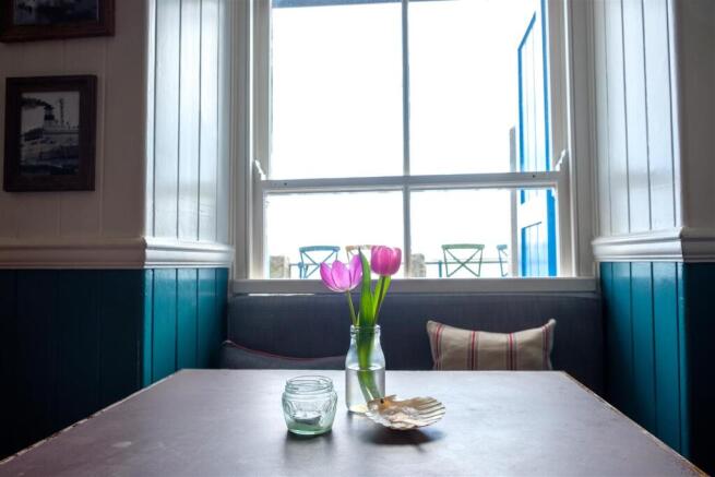 Parry_Devonport_Pub-39.jpg