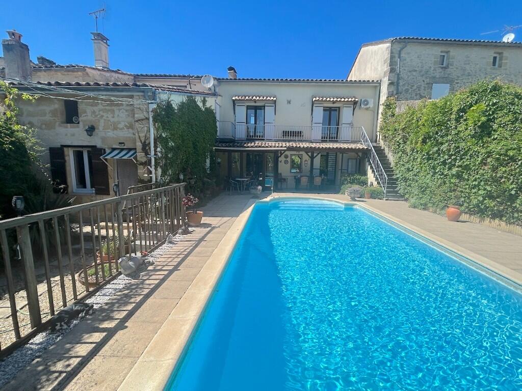 Main image of property: Villefranche-de-Lonchat, Dordogne, Aquitaine