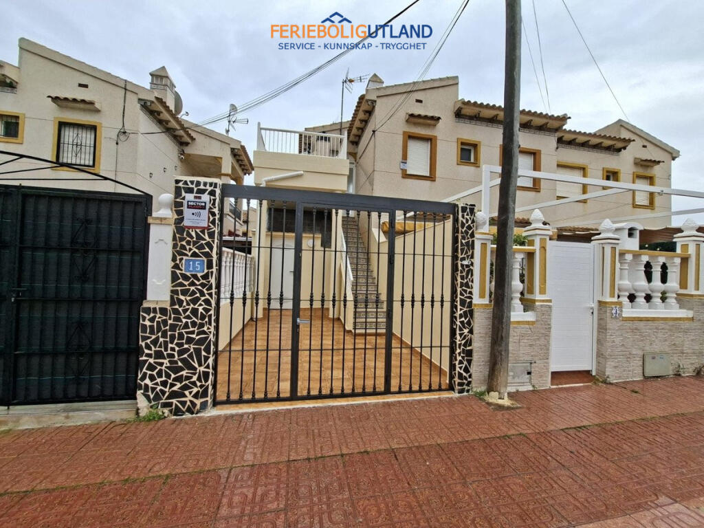 Main image of property: Valencia, Alicante, Punta Prima