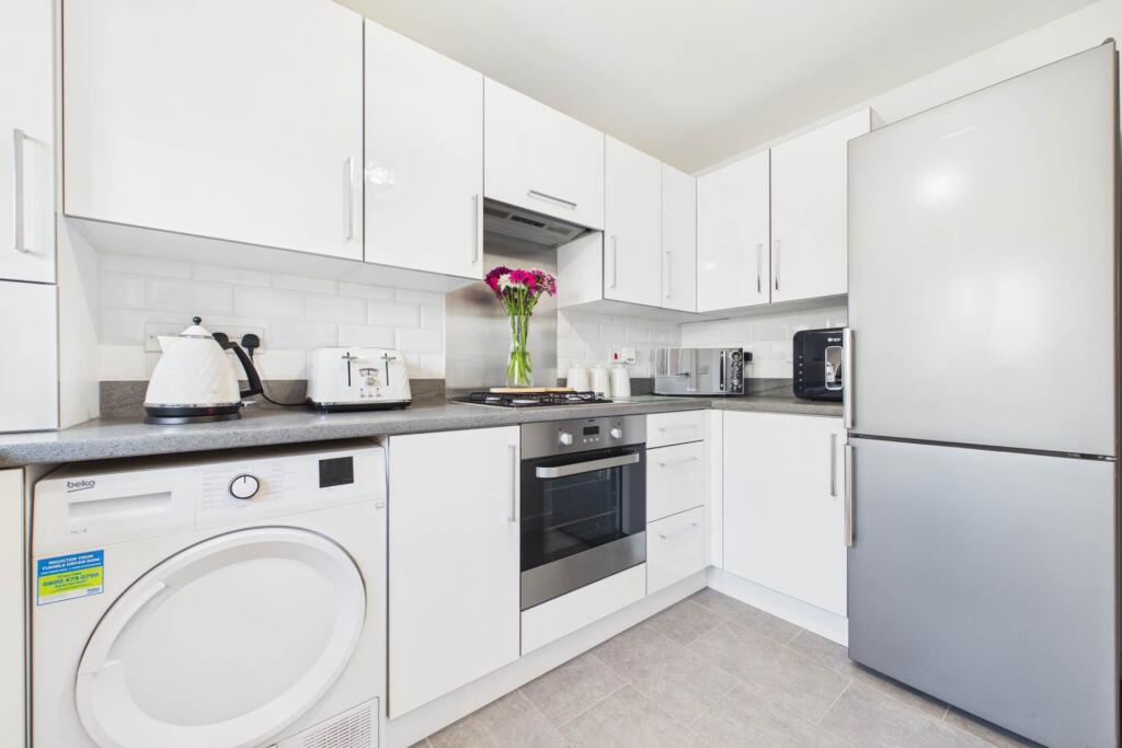 House in Motherwell - More