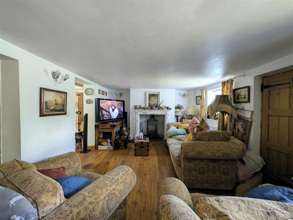 House in Stroud, Moreton Valence - View 5