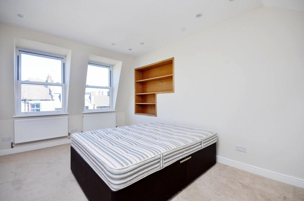 3 bedroom maisonette for rent